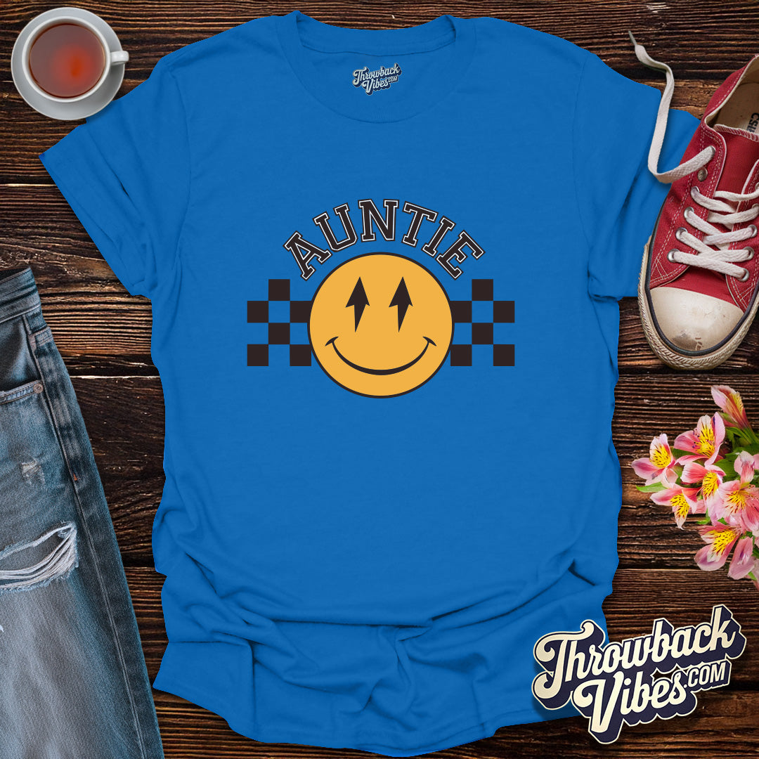 Auntie Smiley Face Fun T-Shirt - Throwbackvibes