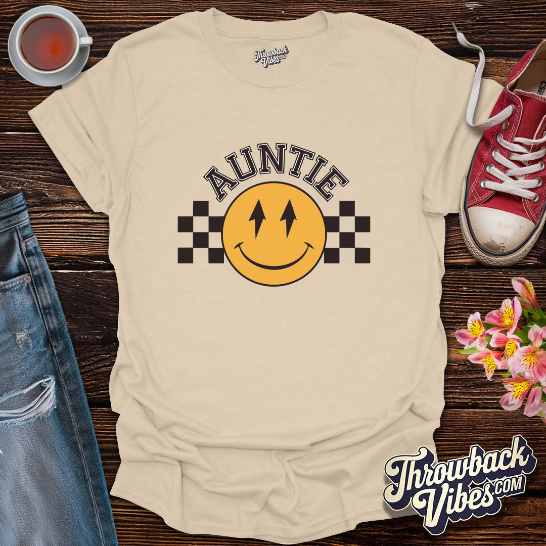 Auntie Smiley Face Fun T-Shirt - Throwbackvibes