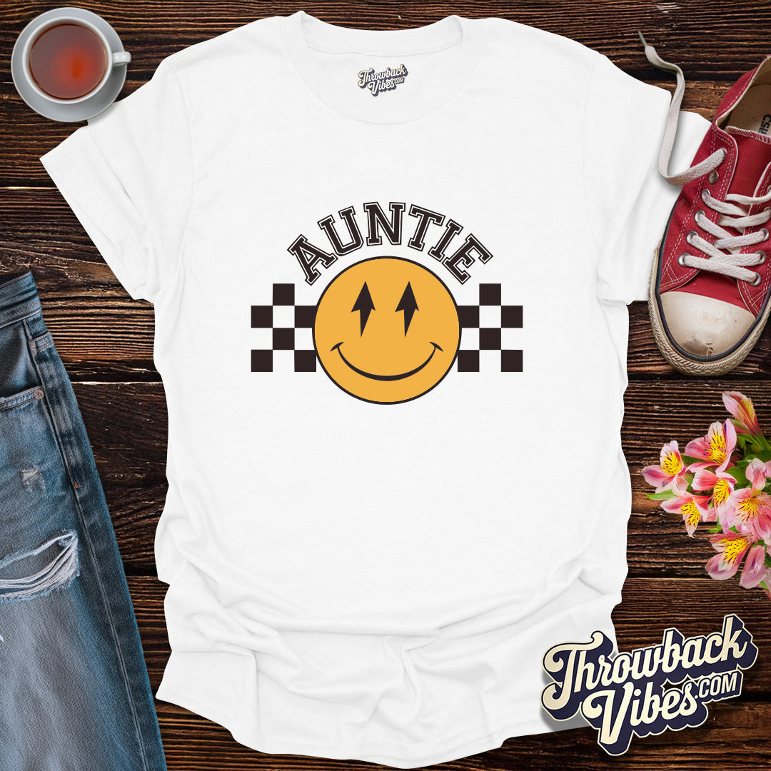 Auntie Smiley Face Fun T-Shirt - Throwbackvibes